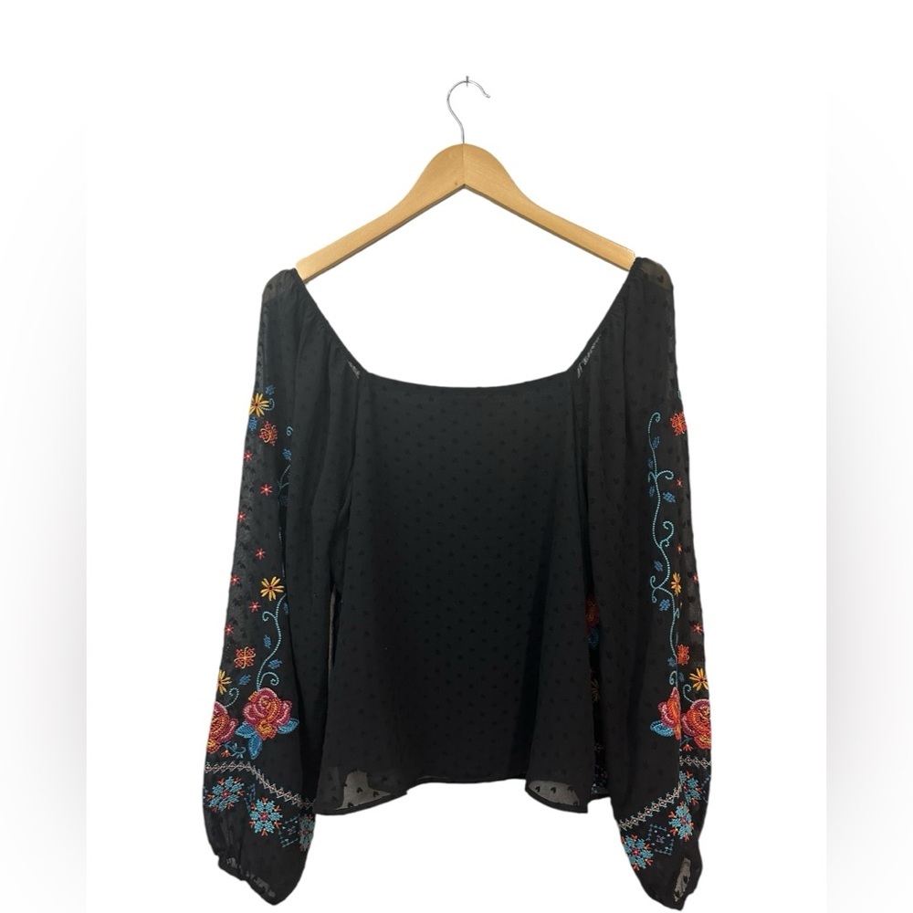 Rose Embroidered Blouse | Long Sleeve | Unique | Boutique | Size Medium Womens - Picture 6 of 6